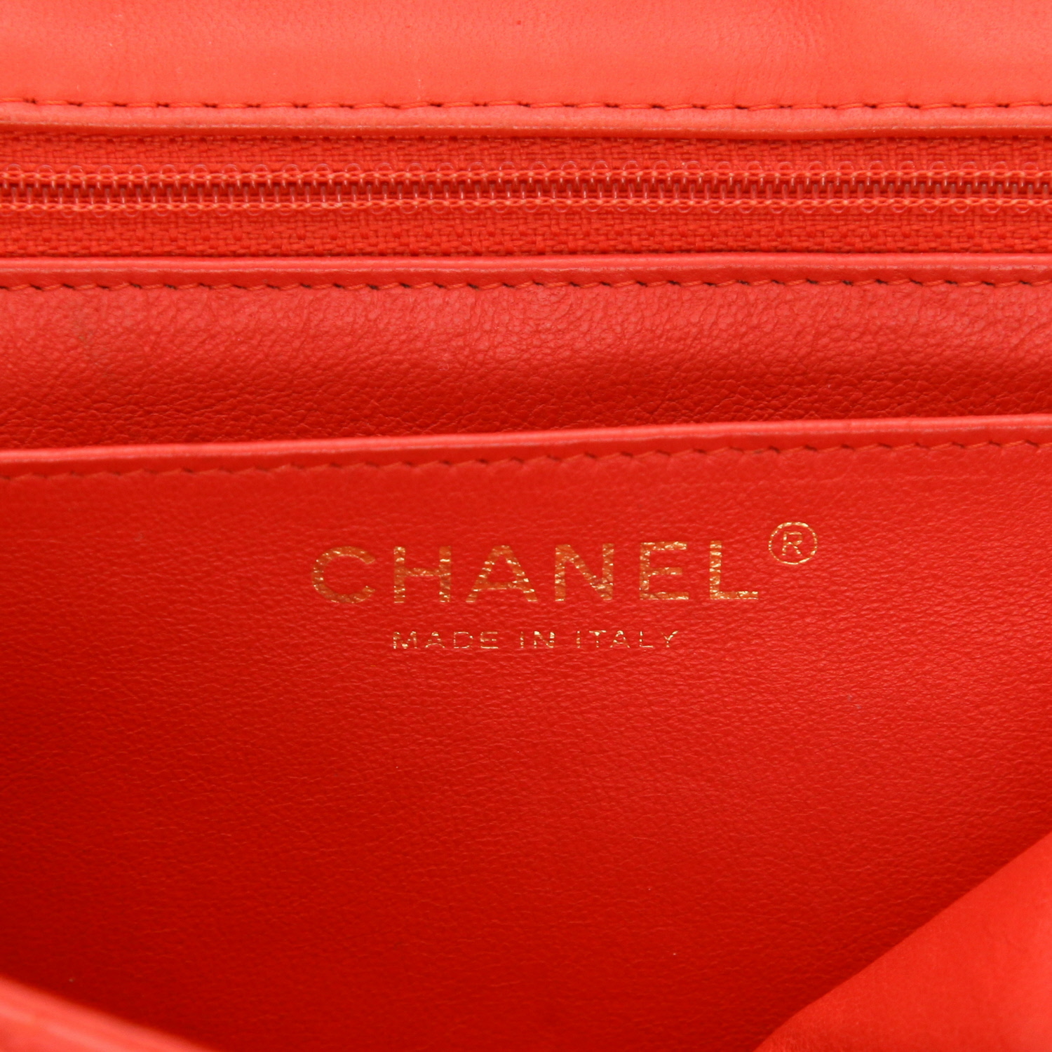 Borsa a tracolla Chanel  Timeless Jumbo in pelle trapuntata rossa - Detail D2