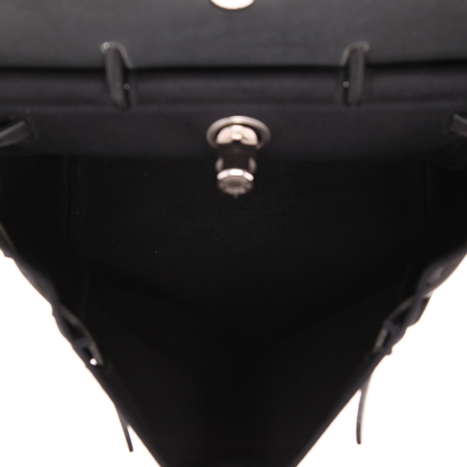 Hermès Herbag handbag in black canvas and black leather - Detail D3