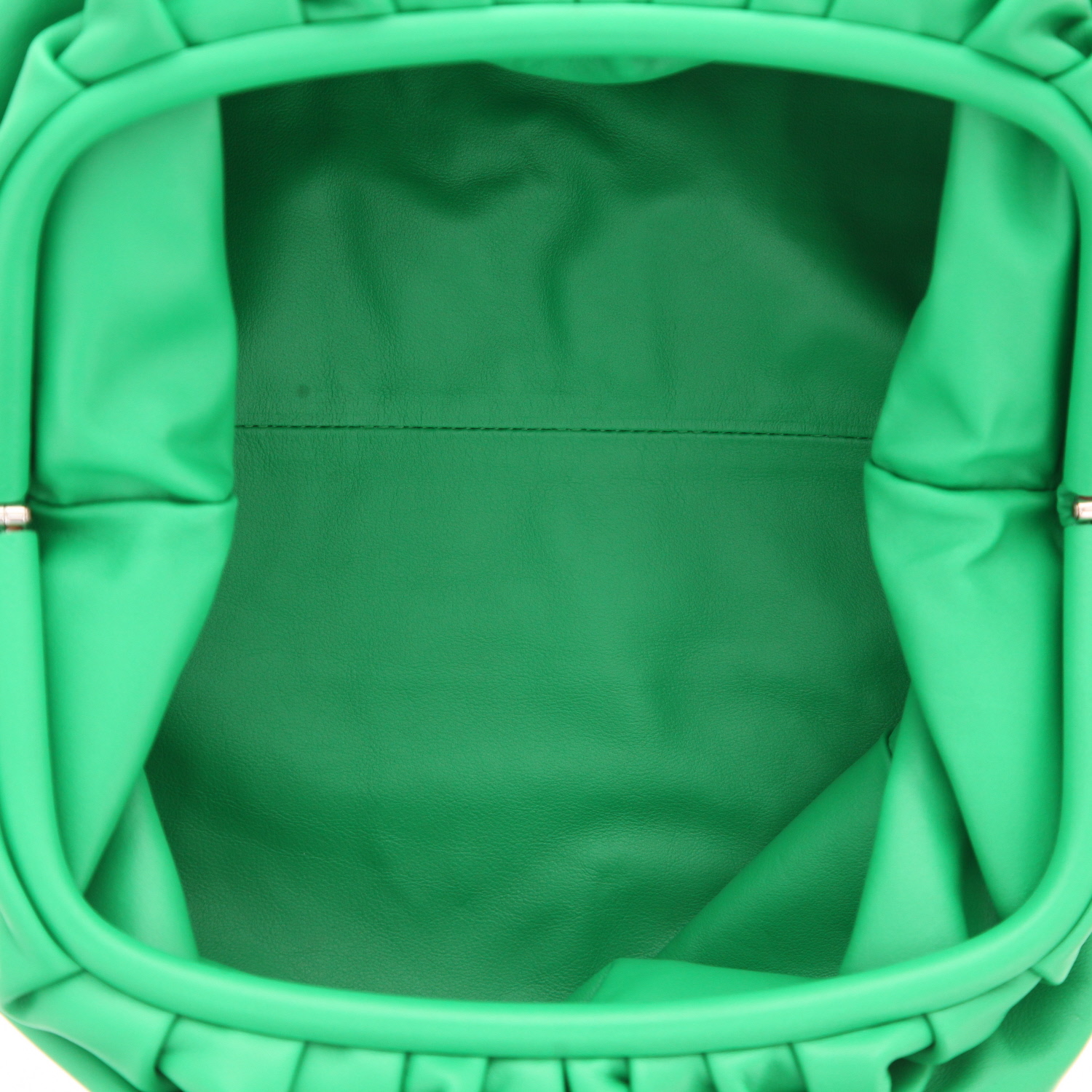 Pochette Bottega Veneta  Pouch en cuir vert - Detail D3