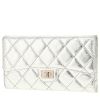 Chanel  Chanel 2.55 - Wallet wallet  in silver quilted leather - 00pp thumbnail