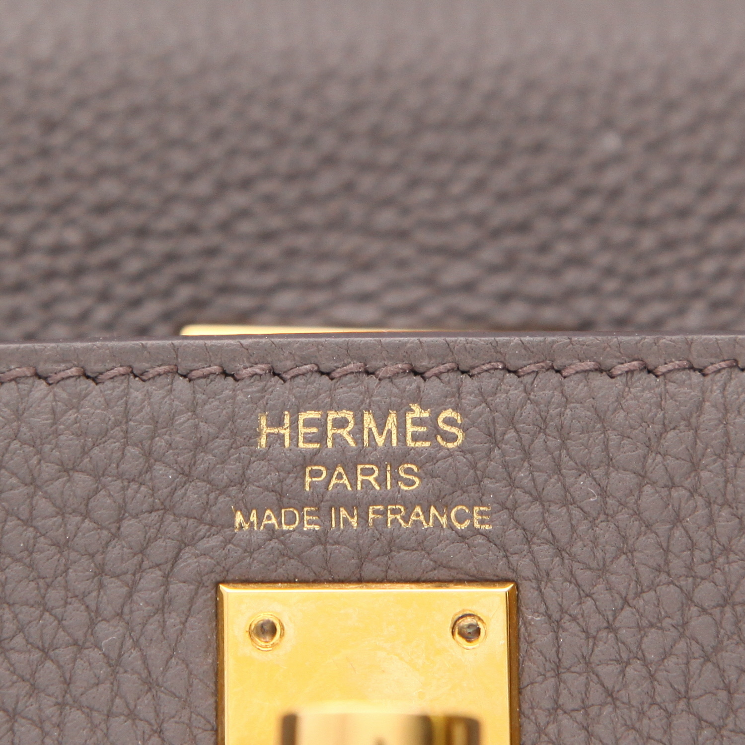 Sac à main Hermès  Kelly 25 cm en cuir togo gris étain - Detail D2