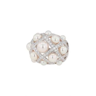 Bague Chanel Baroque grand modèle en or blanc, perles de culture et diamants