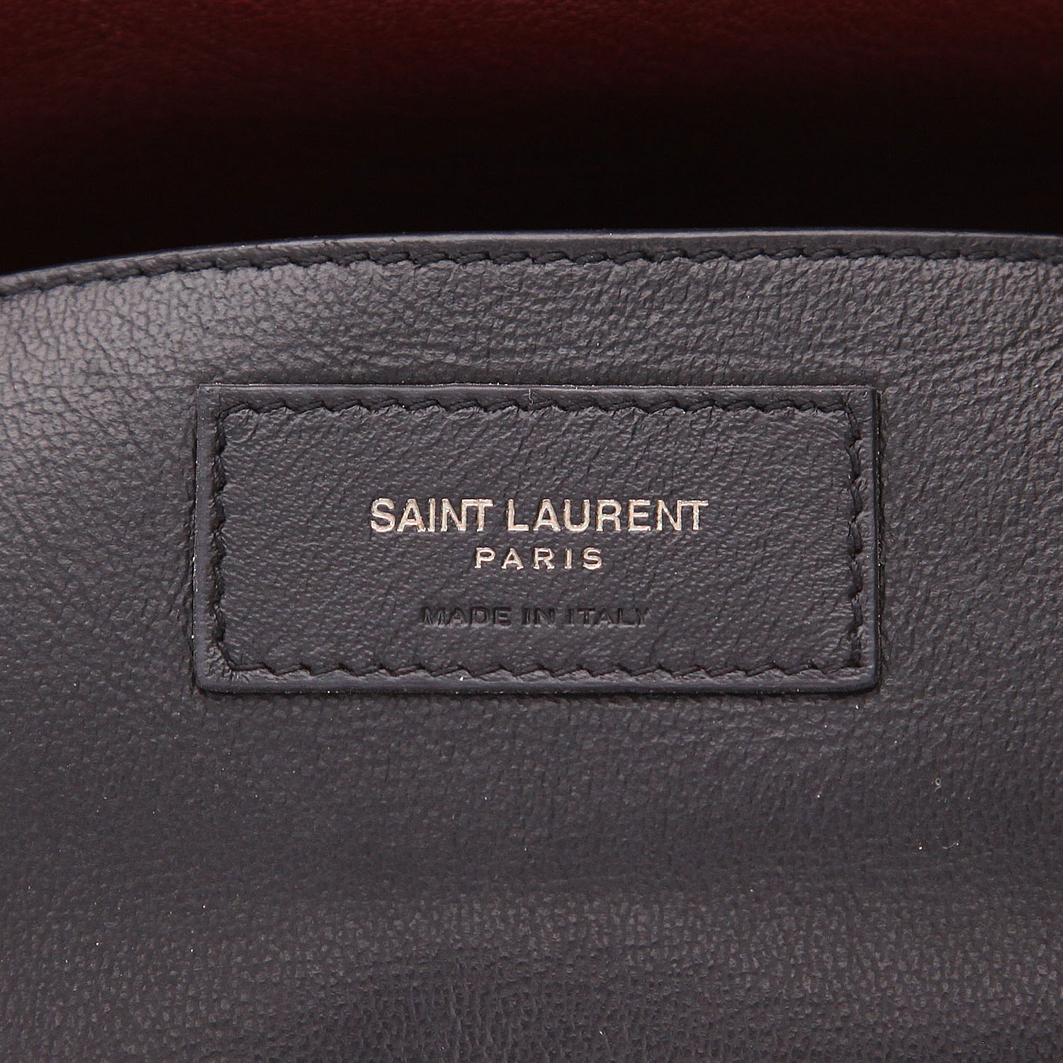Sac à main Saint Laurent College en cuir matelassé chevrons bordeaux - Detail D2