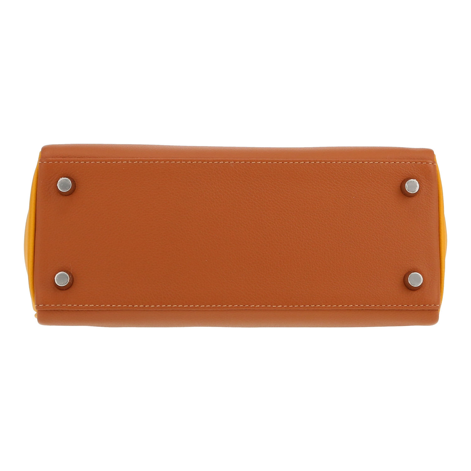 Hermès  Kelly 25 cm handbag  in gold and Jaune Ambre Swift leather - Detail D1