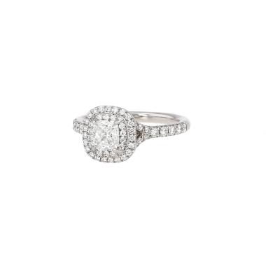 Bague Tiffany 
Co Soleste en platine et diamants (0,51 carat) Bague Tiffany 
Co Soleste en platine et diamants (0,51 carat)