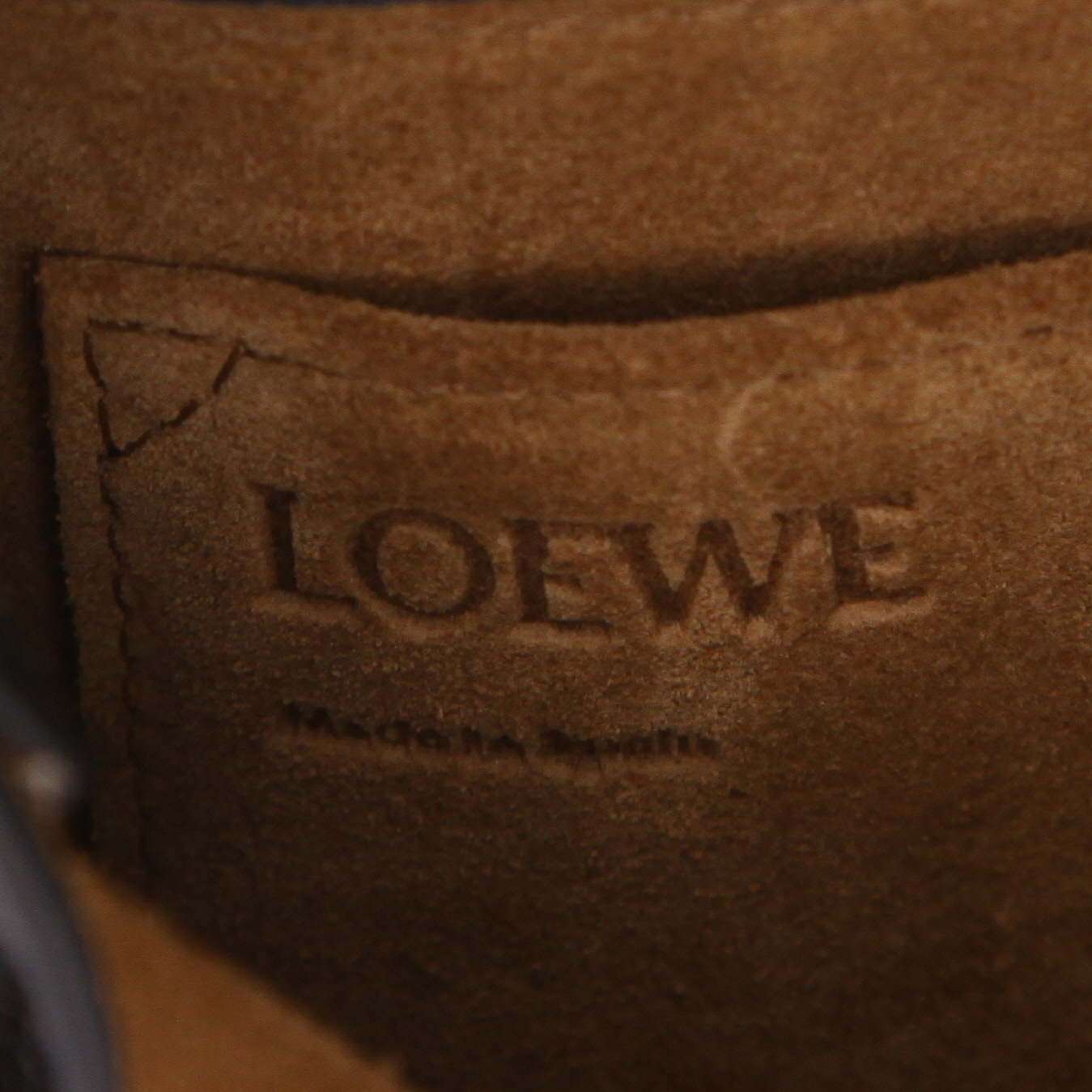 Sac bandoulière Loewe  Gate en cuir grainé noir - Detail D2