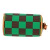Llavero Louis Vuitton  Nano Speedy en lona a cuadros marrón y verde y cuero natural - Detail D1 thumbnail