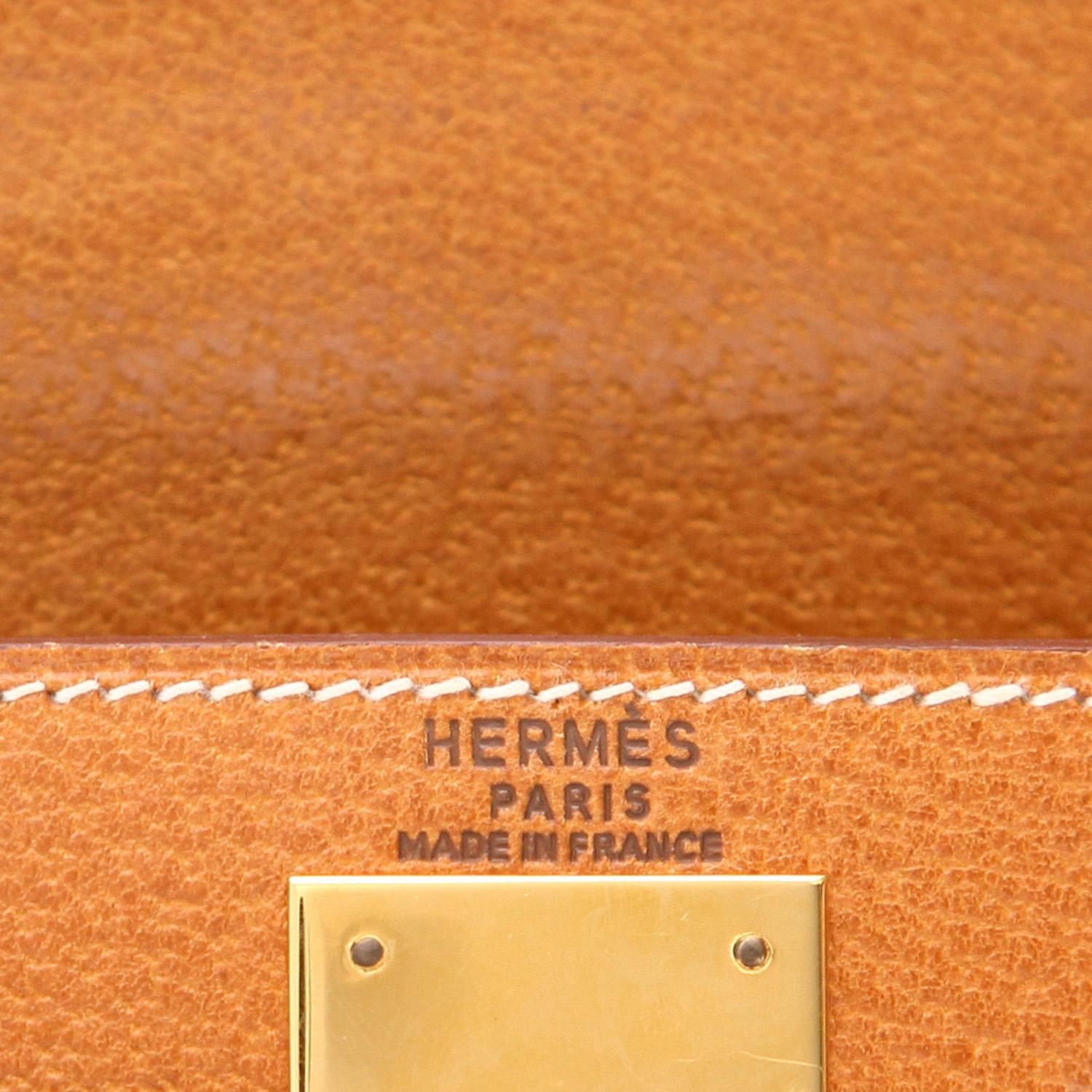 Sac à main Hermès  Kelly 28 cm en cuir de Pecari gold - Detail D2