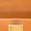 Bolso de mano Hermès  Kelly 28 cm en cuero de Pecarí color oro - Detail D2 thumbnail