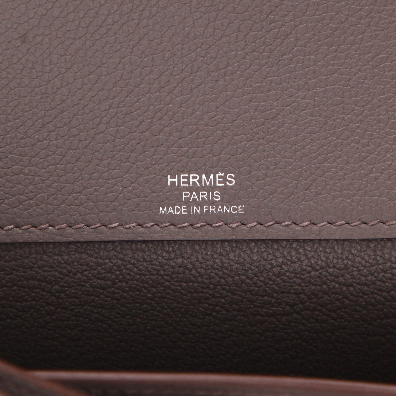 Bolsito de mano Hermès Kelly Dépêches en cuero Evercolor gris estaño - Detail D2