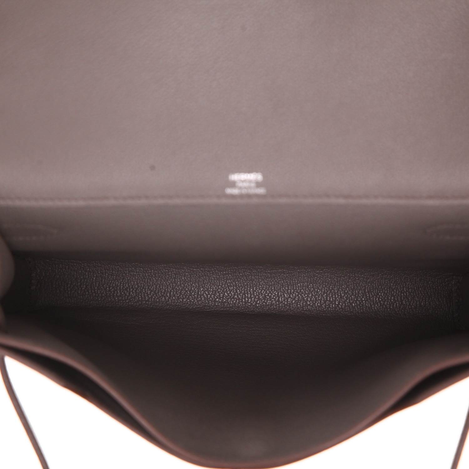 Hermès  Kelly Dépêches pouch  in grey Evercolor leather - Detail D3