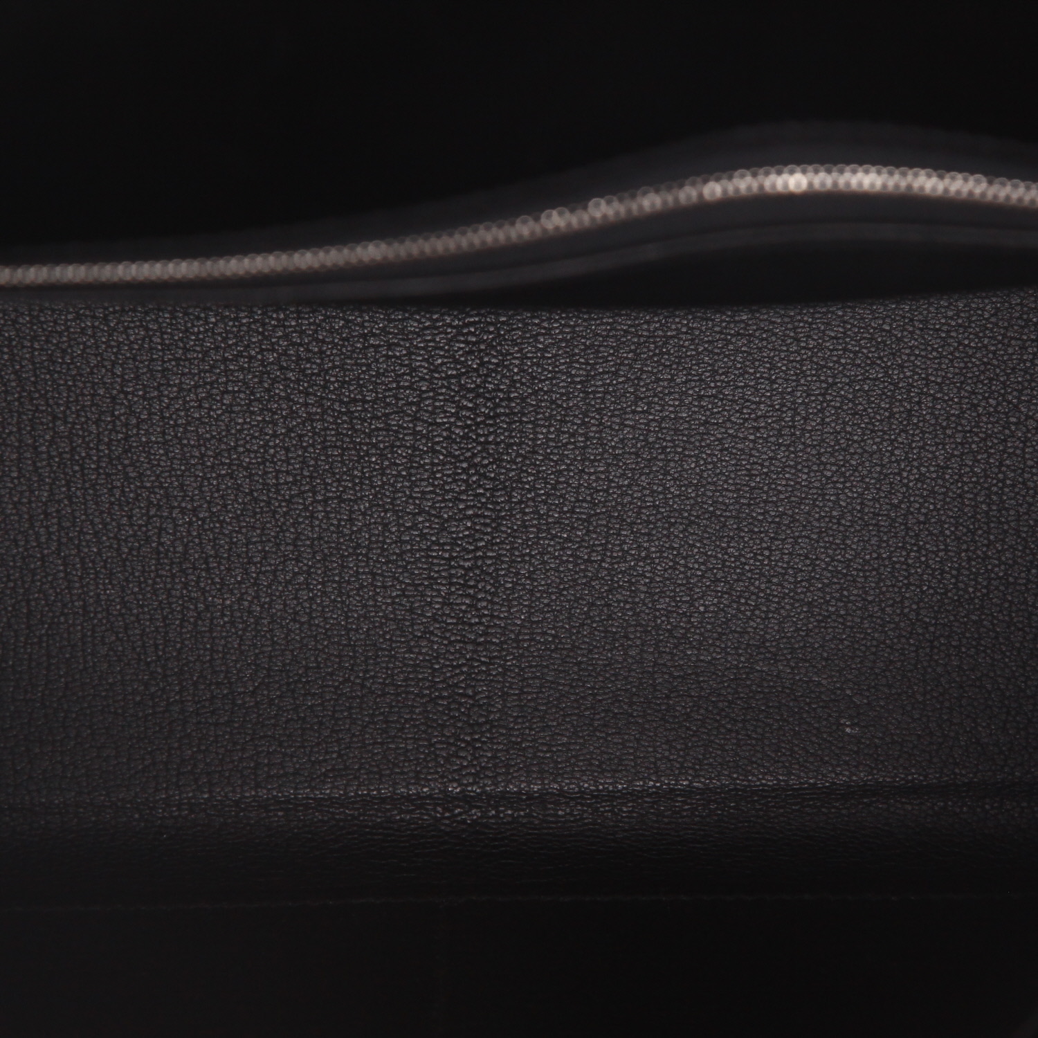 Hermès  Kelly 35 cm handbag  in black box leather - Detail D3