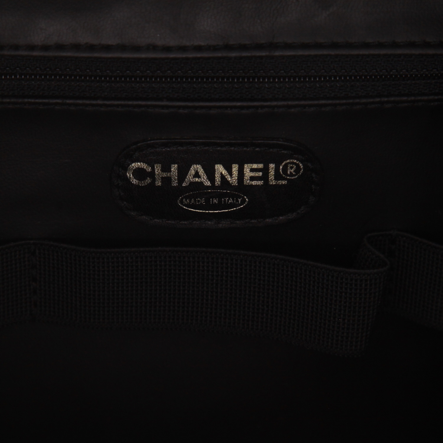 Vanity Chanel  Vanity en cuir grainé noir - Detail D2