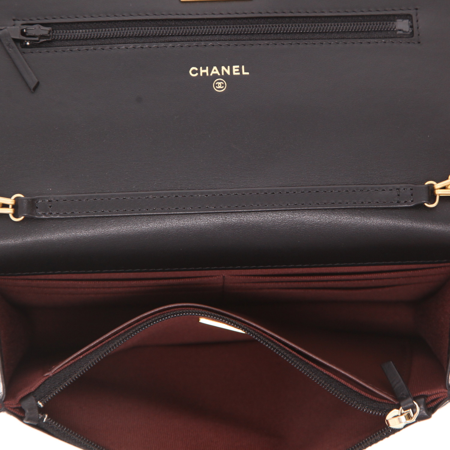 Chanel Wallet on Chain shoulder bag in black chevron quilted leather - Detail D3