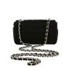 Chanel   mini  shoulder bag  in black satin - Detail D5 thumbnail