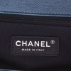 Chanel  Boy shoulder bag  in pigeon blue quilted leather - Detail D2 thumbnail