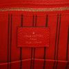 Bolso bandolera Louis Vuitton  Spontini  en cuero monogram huella rojo - Detail D2 thumbnail