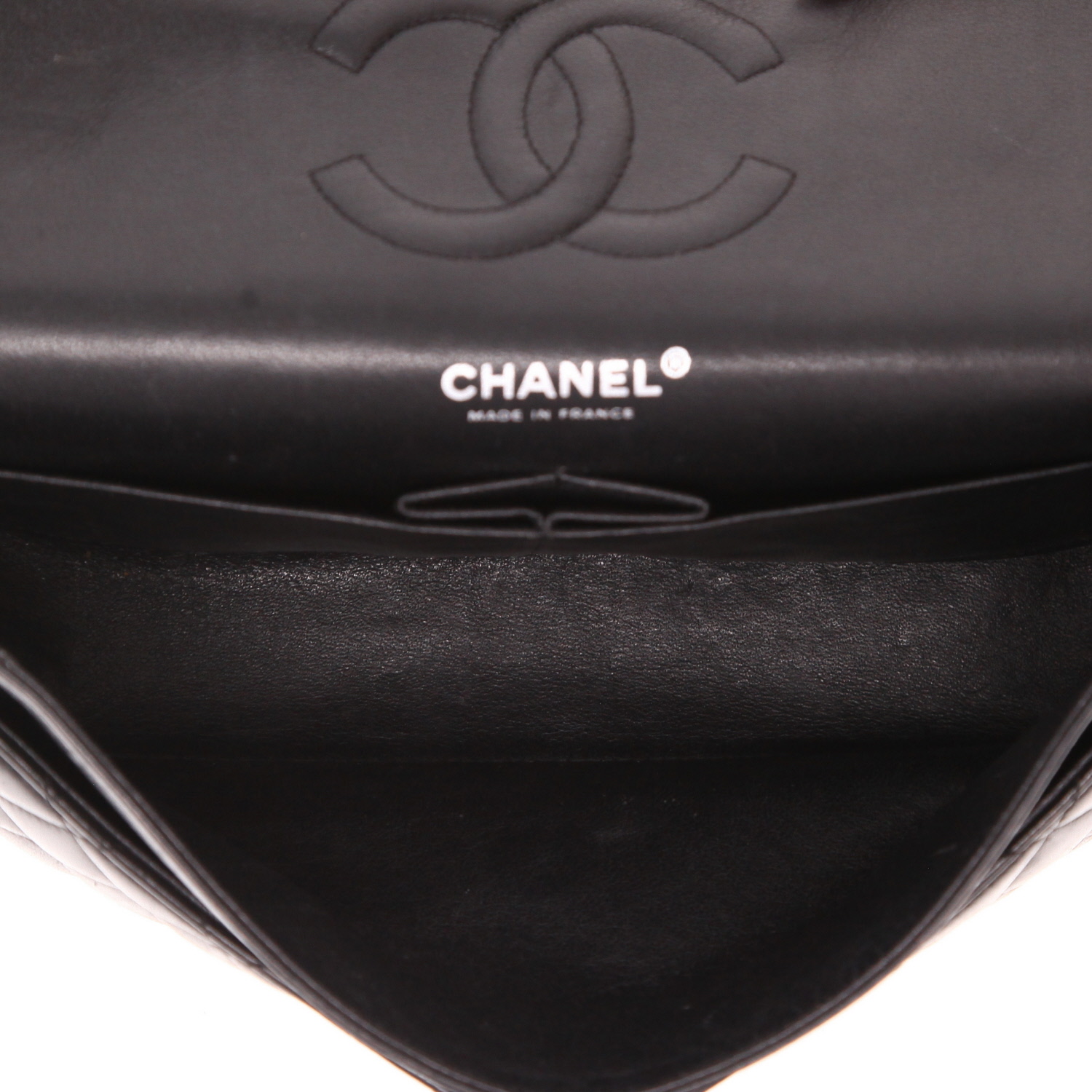Bolso de mano Chanel  Timeless Classic en cuero acolchado negro - Detail D3