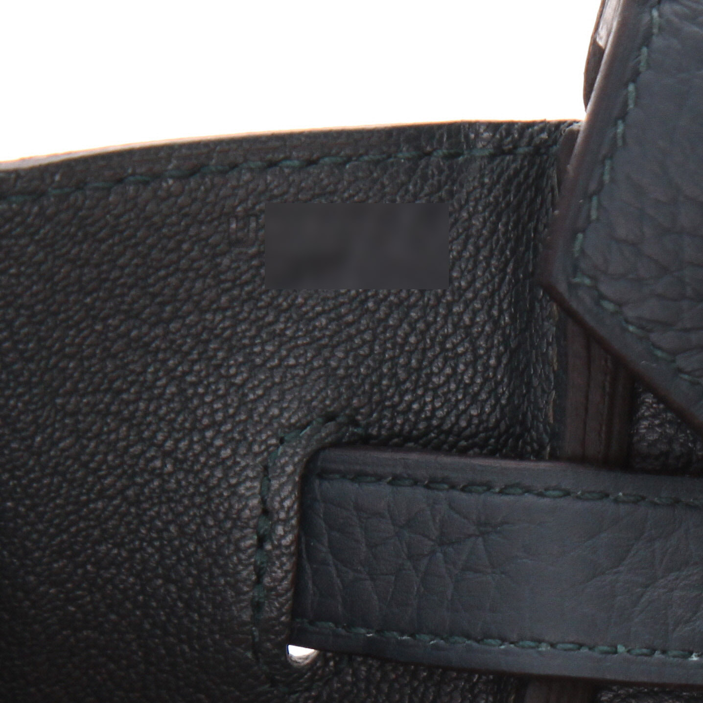 Hermès  Birkin 35 cm handbag  in green Cyprès togo leather - Detail D4