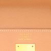 Bolso de mano Hermès  Kelly 35 cm en cuero Courchevel color oro - Detail D2 thumbnail