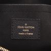 Bolso bandolera Louis Vuitton  Multi-Pochette en cuero monogram huella negro - Detail D2 thumbnail