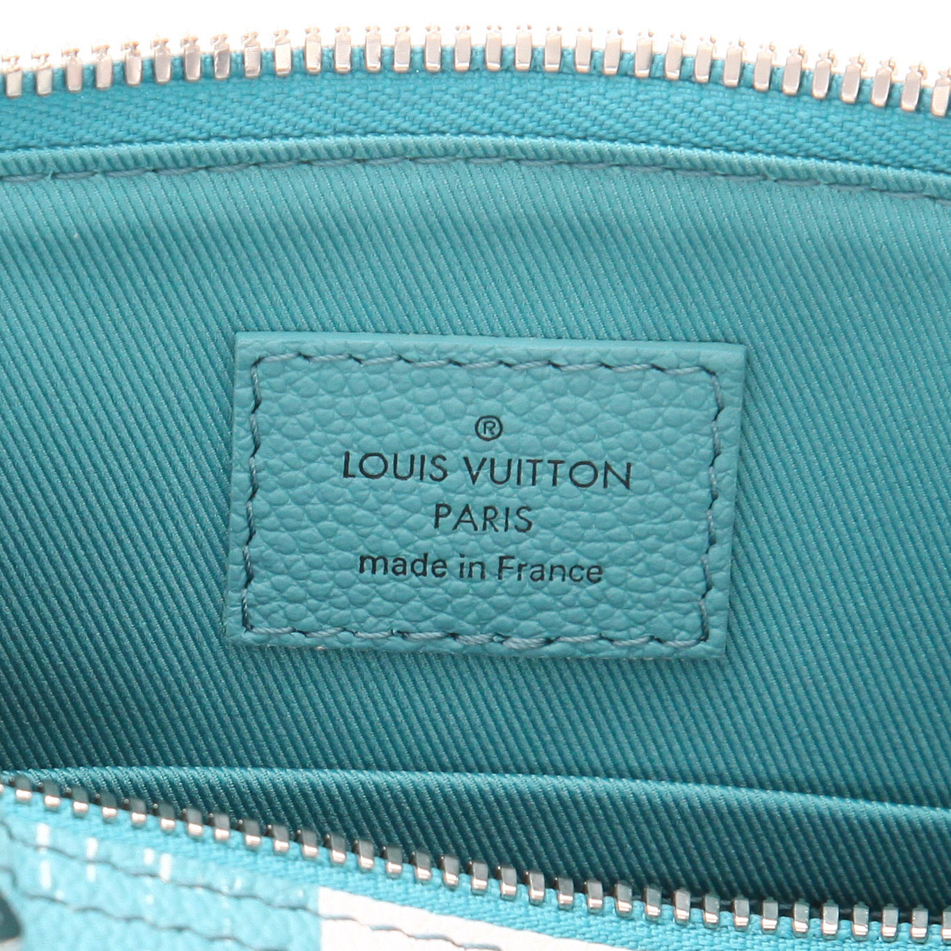 Bolso bandolera Louis Vuitton  City Keepall en lona a cuadros turquesa y blanca y cuero turquesa - Detail D2