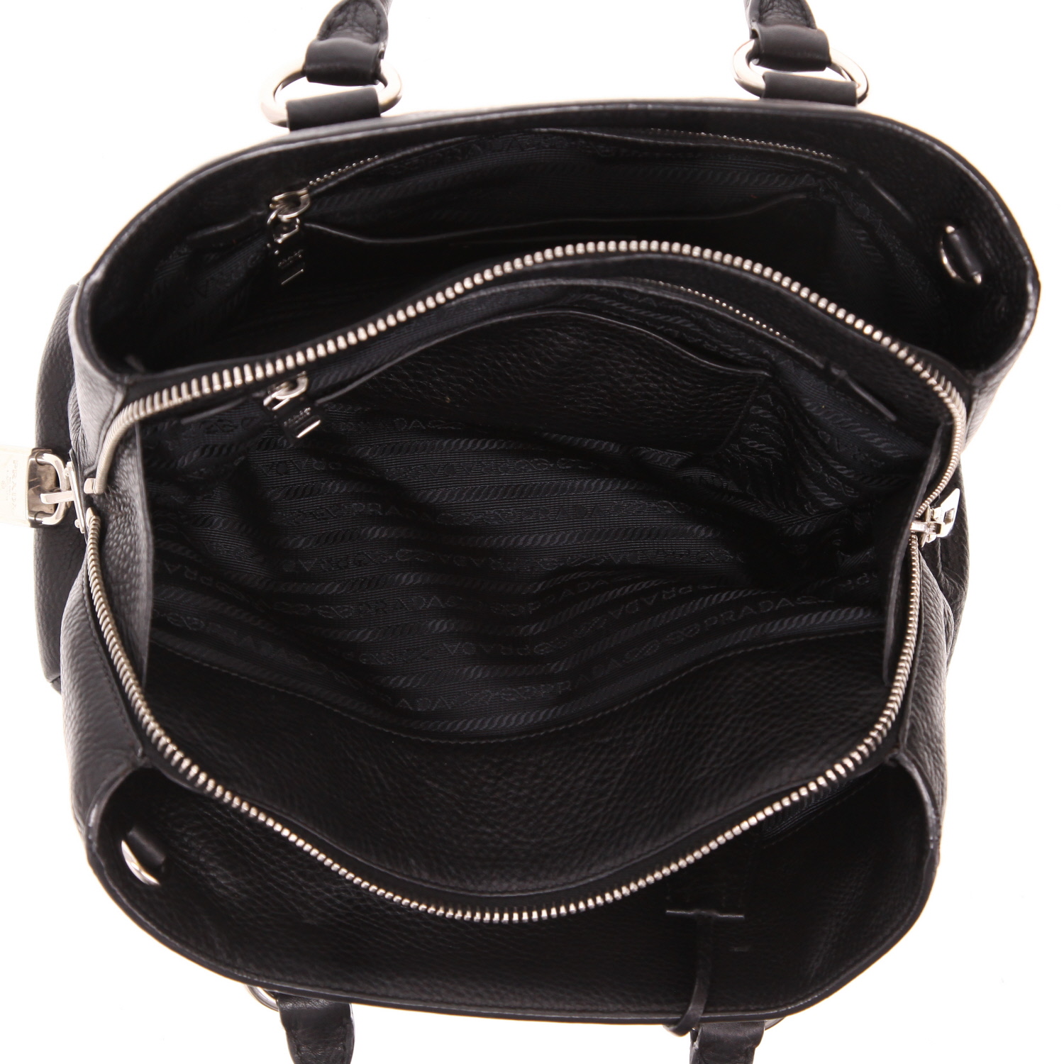 Sac bandoulière Prada  Vitello en cuir grainé noir - Detail D3