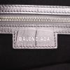 Bolso de mano Balenciaga  Cagole modelo grande  en cuero plateado - Detail D2 thumbnail