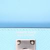 Hermès  Kelly 20 cm shoulder bag  in blue Celeste epsom leather - Detail D2 thumbnail