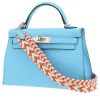 Sac bandoulière Hermès  Kelly 20 cm en cuir epsom bleu Celeste - Detail D5 thumbnail