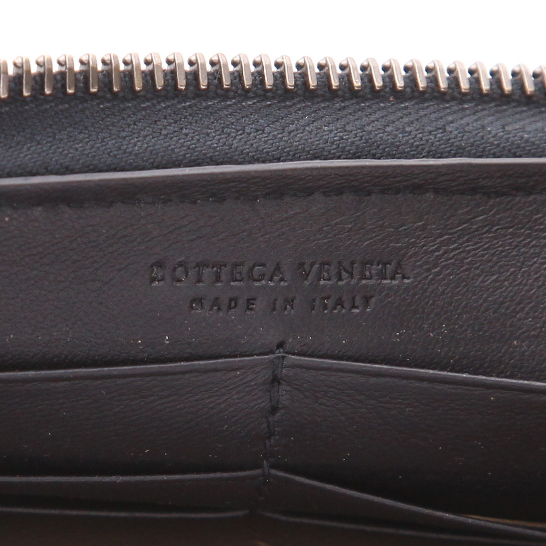 Bottega Veneta wallet in black intrecciato leather - Detail D2