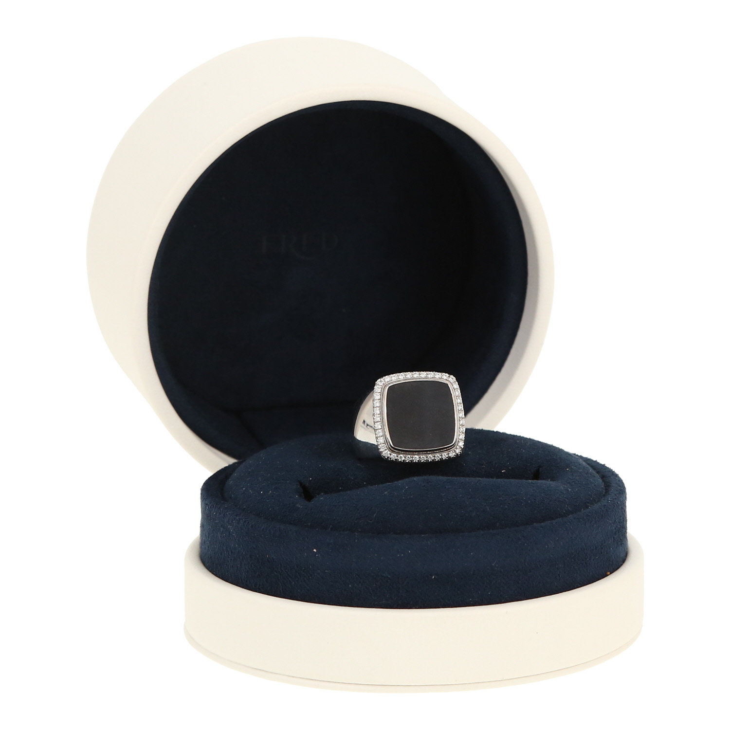 Anello Fred Pain de Sucre modello grande in oro bianco, diamanti e occhio di falco - Detail D2