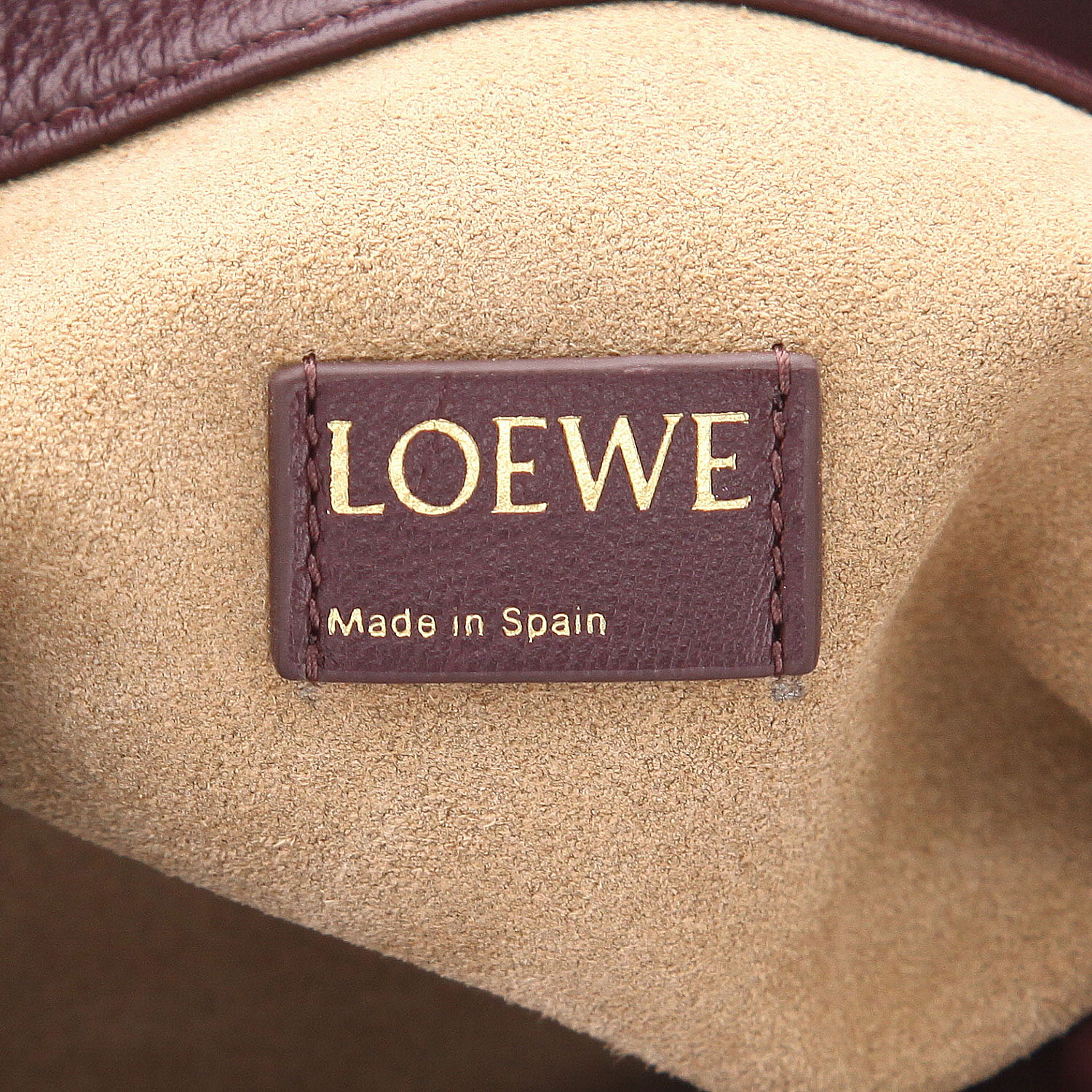 Loewe Flamenco Knot shoulder bag in burgundy leather - Detail D2