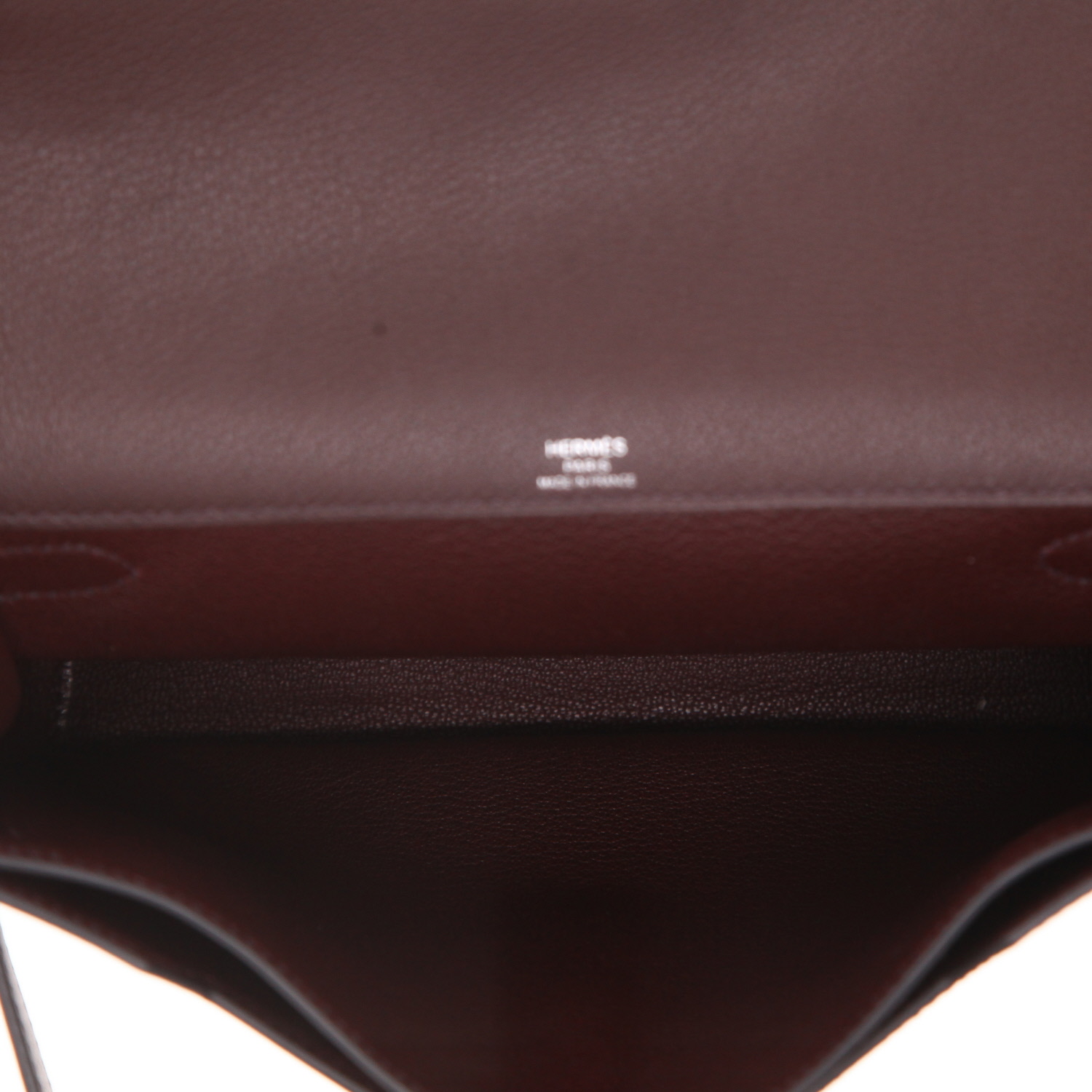 Bolsito de mano Hermès  Kelly Dépêches en cuero Evergrain Rouge Sellier - Detail D3