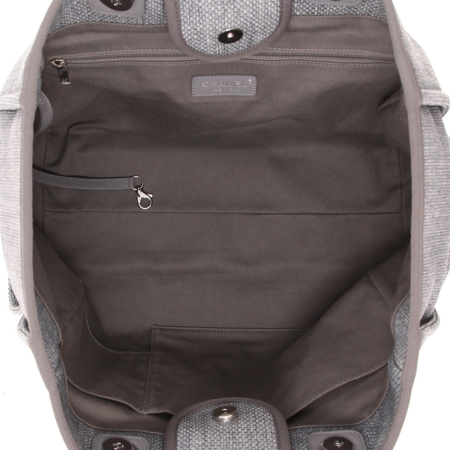 Bolso Cabás Chanel  Deauville en lona gris y cuero gris - Detail D3