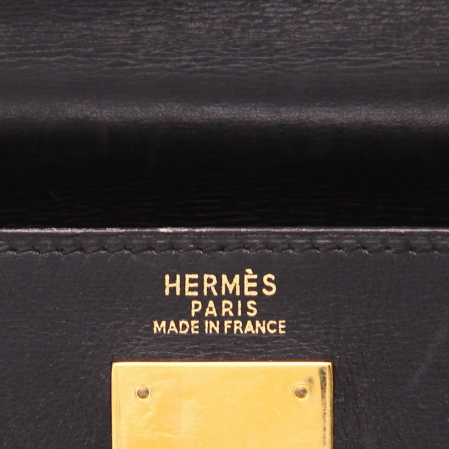 Hermès  Kelly 32 cm handbag  in black box leather - Detail D2