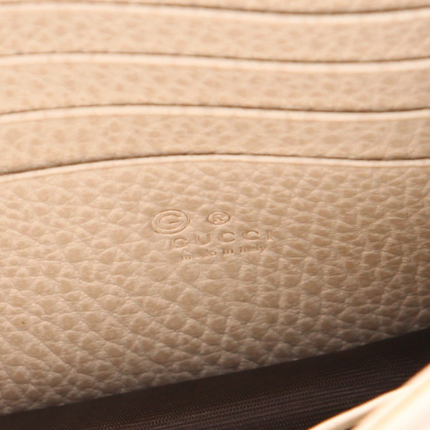 Gucci  GG Chain shoulder bag  in ecru grained leather - Detail D2