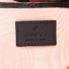 Sac à main Gucci   en fourrure synthétique noire et cuir noir - Detail D2 thumbnail