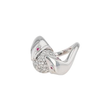 Anello Boucheron Trouble in oro bianco, diamanti e rubino