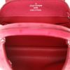 Bolso bandolera Louis Vuitton  Capucines Mini en avestruz rosa - Detail D3 thumbnail