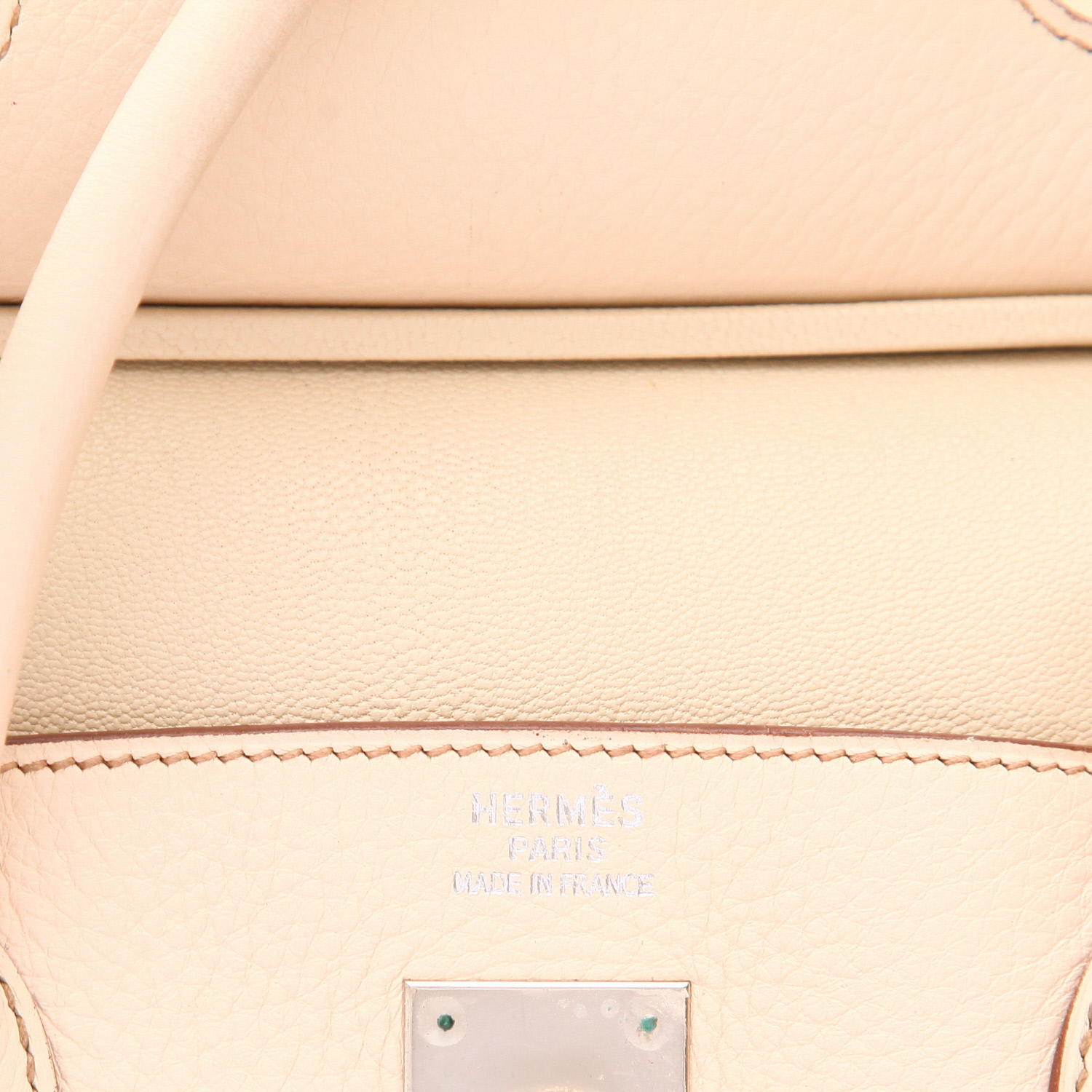 Bolso de mano Hermès  Birkin 40 cm en cuero togo color crema - Detail D2