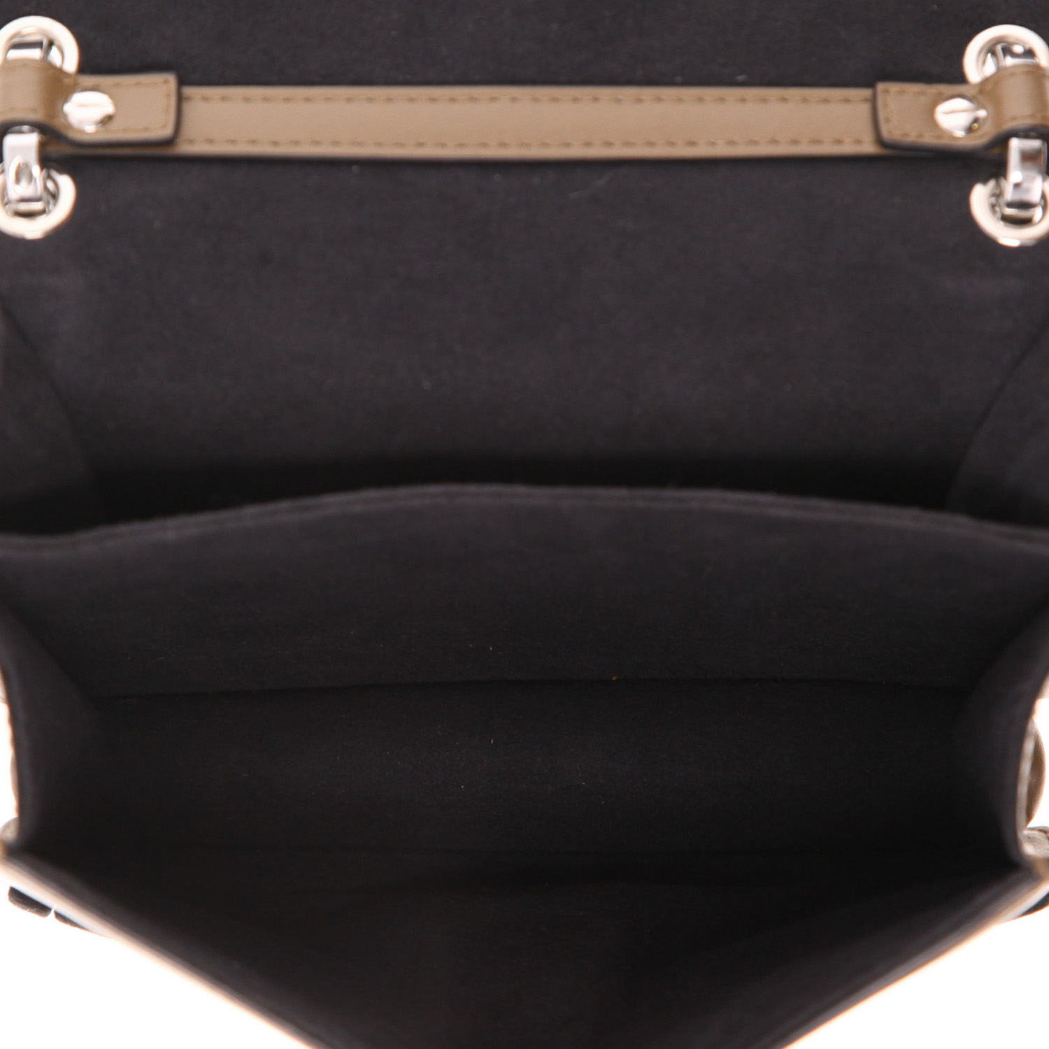 Bolso bandolera Fendi  Kan I en cuero marrón y terciopelo negro - Detail D3