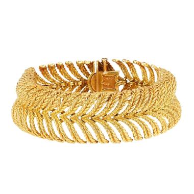 Boucheron   1960's bracelet in yellow gold