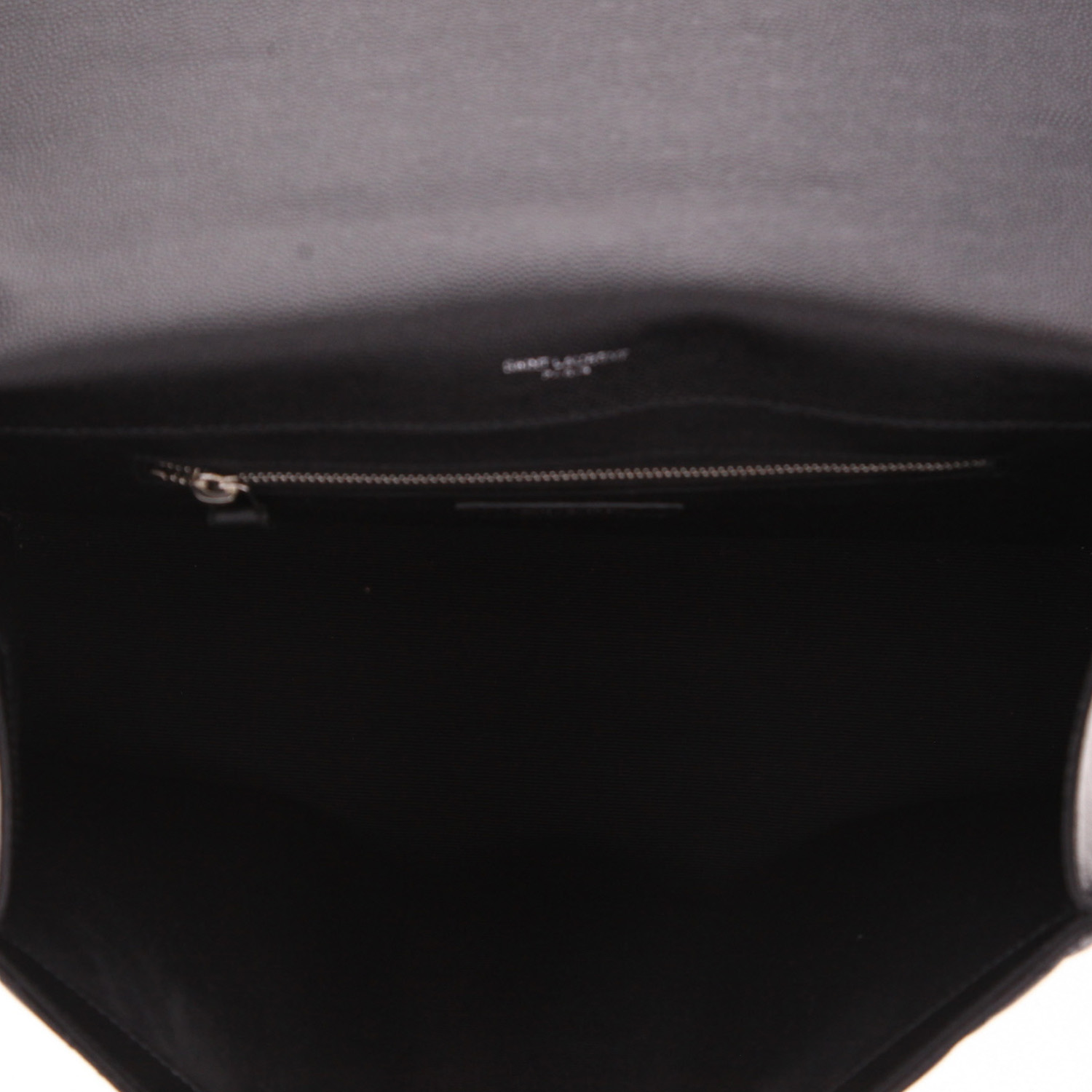 Sac bandoulière Saint Laurent  Enveloppe en cuir grainé noir - Detail D3