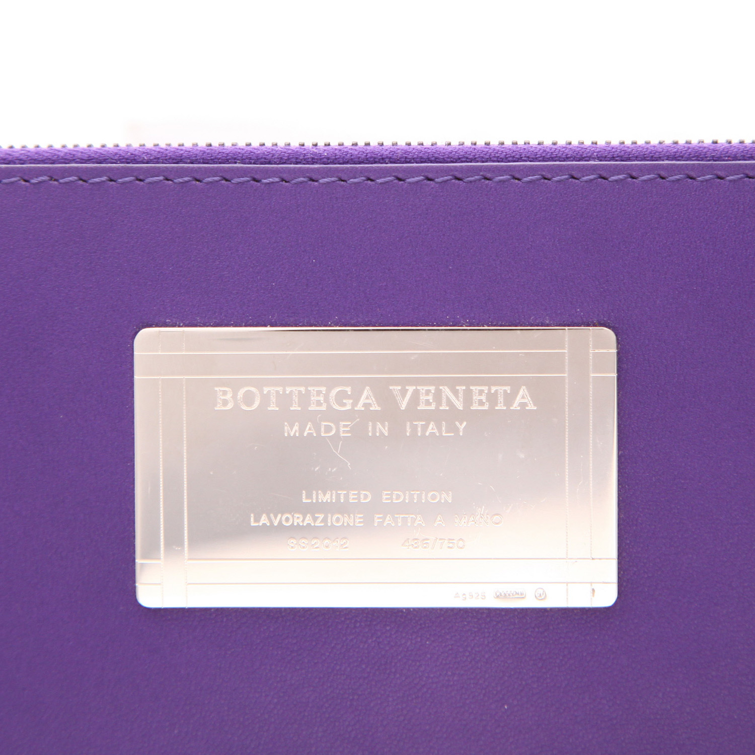 Bottega Veneta Cabat shopping bag in purple intrecciato leather - Detail D2