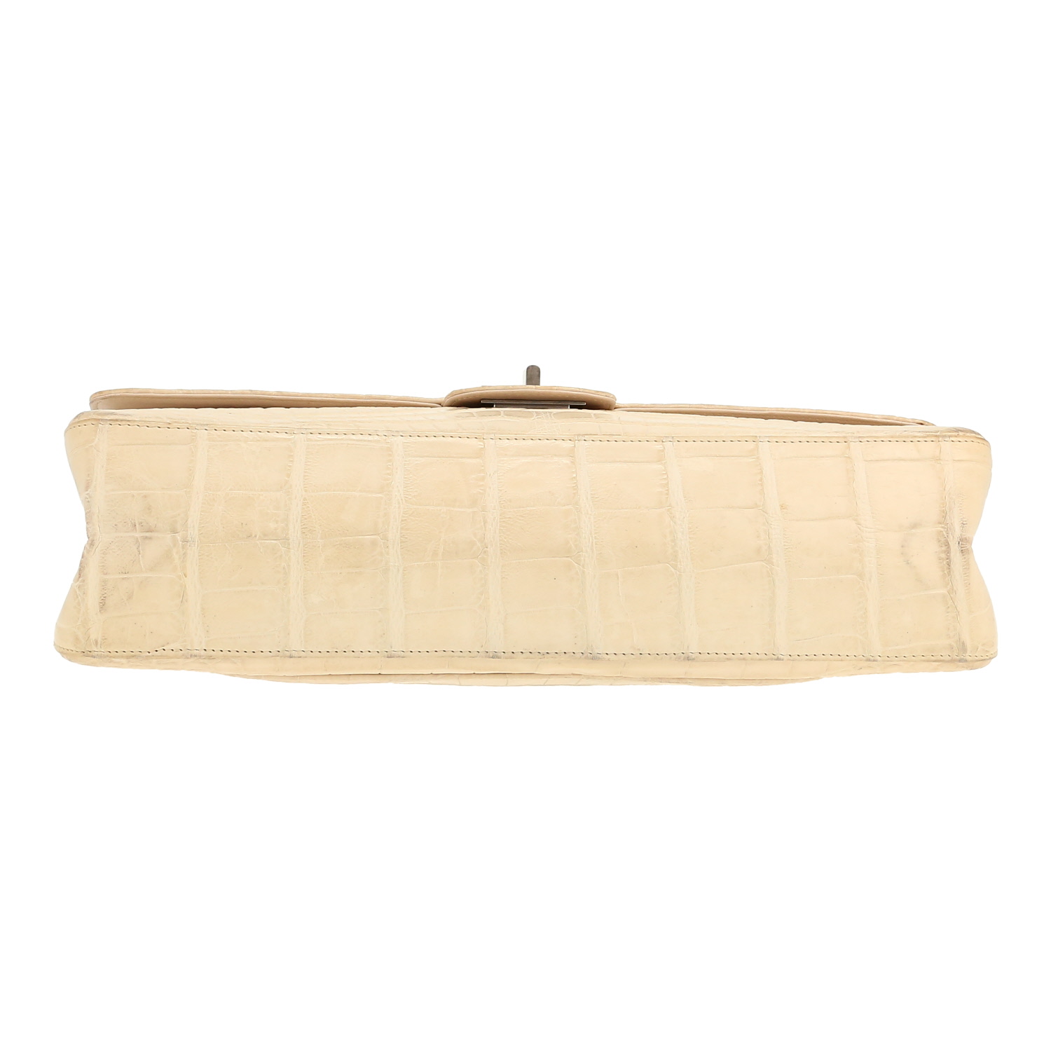 Bolso bandolera Chanel  Chanel 2.55 en cocodrilo beige - Detail D1