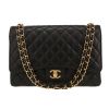 Chanel  Timeless Maxi Jumbo shoulder bag  in black quilted grained leather - 360 thumbnail