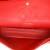 Bolso de mano Chanel  Timeless Classic en cuero granulado acolchado rojo - Detail D3 thumbnail