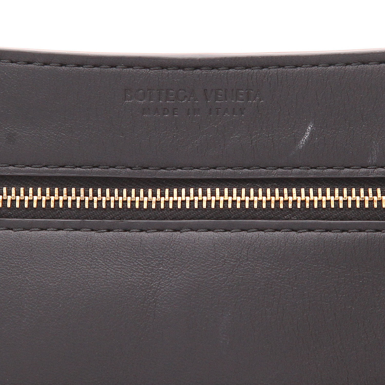 Bolso de mano Bottega Veneta  Andiamo modelo pequeño  en cuero intrecciato negro - Detail D2