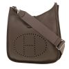 Bolso bandolera Hermès  Evelyne III en cuero togo gris - 00pp thumbnail